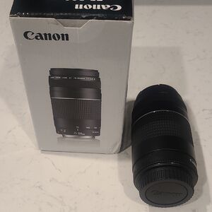 Canon Black Telephoto Lens